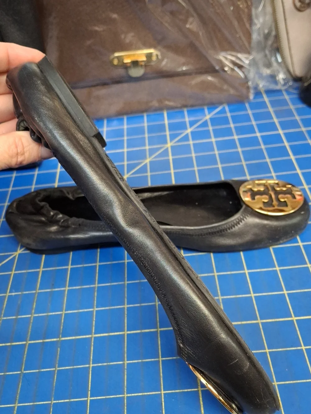Tory Burch Black Leather Reva Logo Ballet Flats Sz 9.5 Preloved